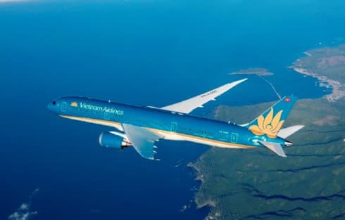 Vietnam Airlines reports higher revenue in first half