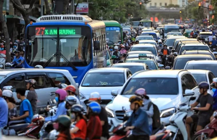 HCMC plans toll gates for cars to reduce congestion
