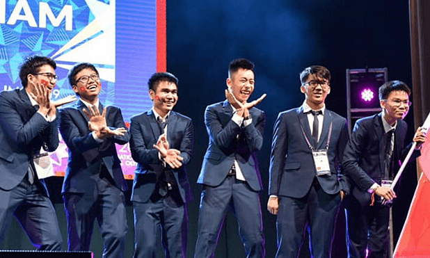 Vietnam come 7th among 110 teams at International Mathematics Olympiad