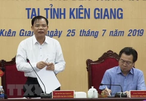 Ministry inspects aquatic, fishing activities in Kien Giang