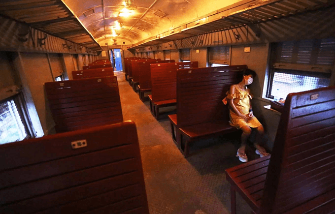 Few passengers, mounting losses, but Vietnam train route remains on track