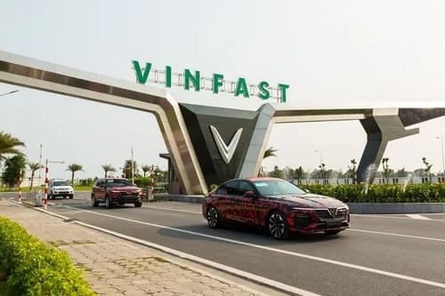 Vingroup posts fourfold H1 revenue rise from vehicles, smartphones