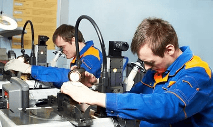 Expats in Vietnam earn higher than global average incomes