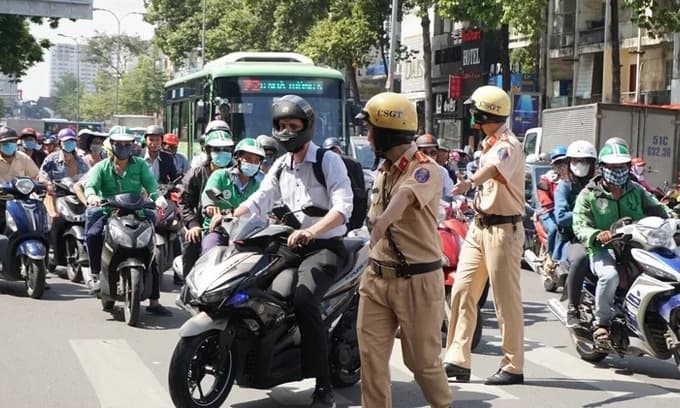 Saigon campaign against foreigners violating traffic laws underway