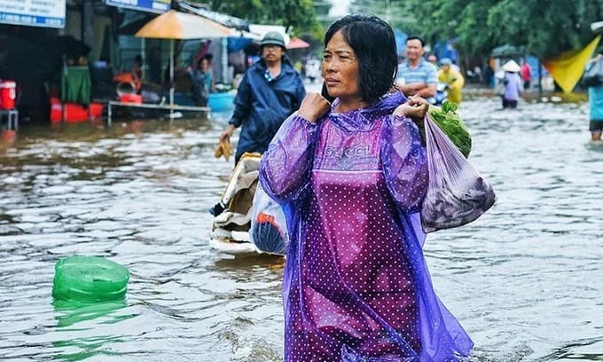 Hundreds of families evacuated as torrential rains inundate Phu Quoc