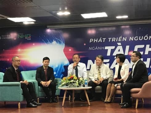 Finance industry has difficult time finding personnel in digital era