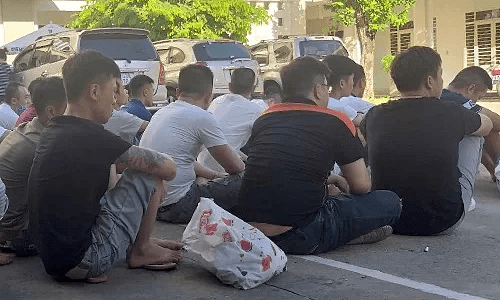 58 held in Da Nang karaoke parlor drug bust