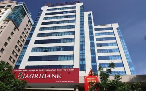 Agribank listed among Vietnam’s Top 10 prestigious banks