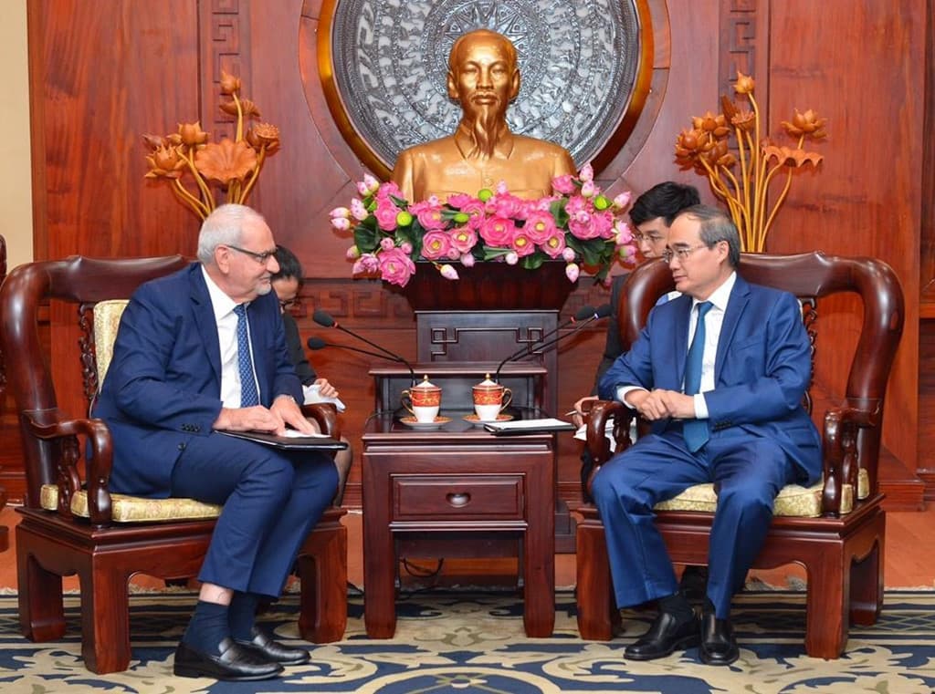HCM City hopes for greater help from IFC in smart urban development