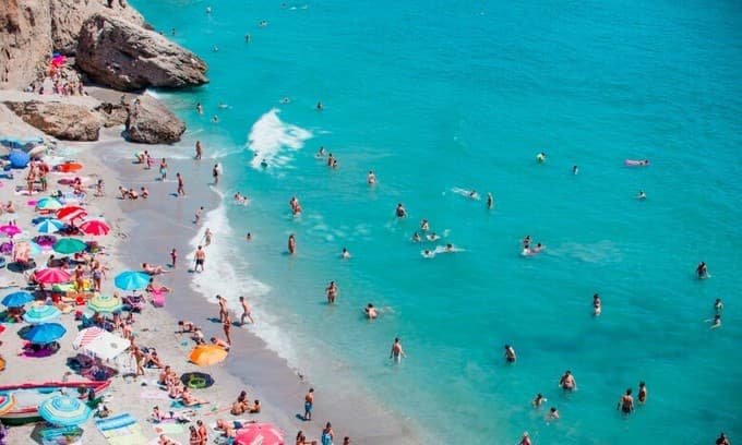 Vietnamese woman swept out to sea on Japanese beach killed