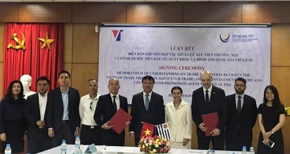 VN, Uruguay ink MoU on trade, investment promotion