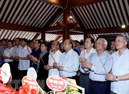 Gov’t, NA leaders pay tribute to late President Ho Chi Minh