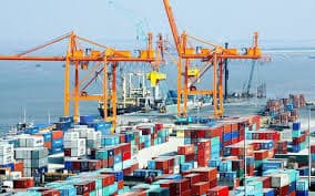 Trade surplus hits US$3 bln as of August 15