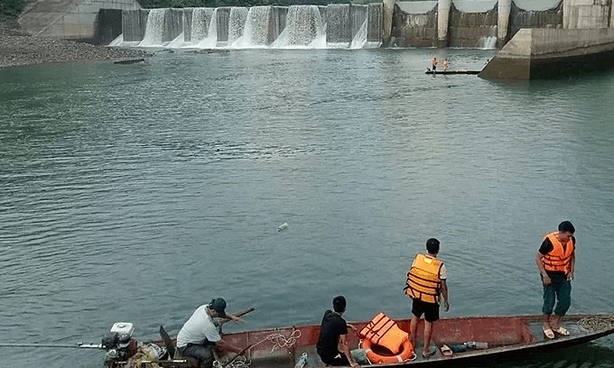 Dam workers face criminal probe for civilian death