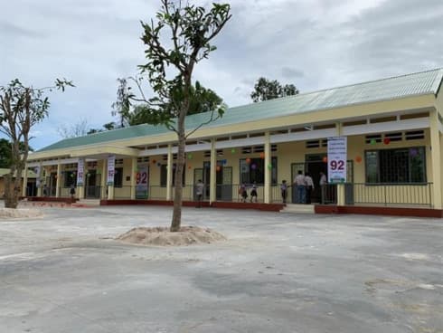 Cargill finances construction of more schools in Vietnam