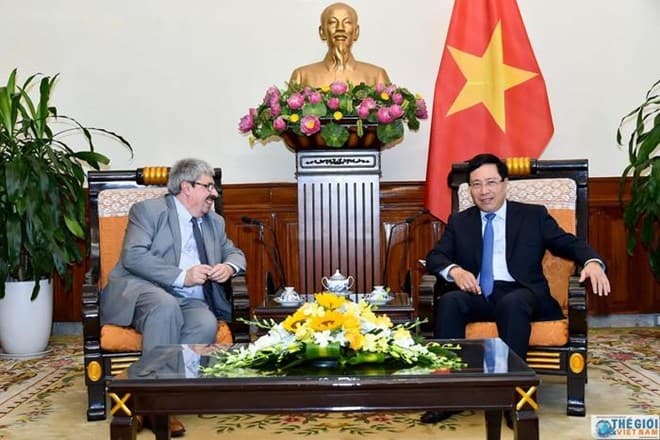 Vietnam, Uruguay hold political consultation