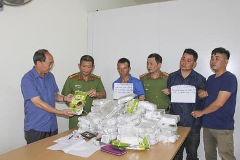 Dien Bien: three arrested for smuggling 50 kg of meth