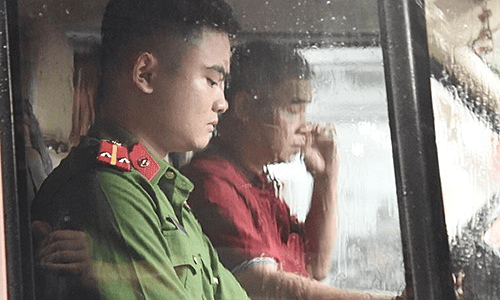 Bus driver investigated in Hanoi schoolboy death