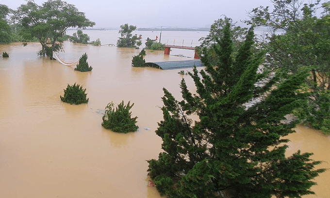 Flooding death toll rises to six in central Vietnam