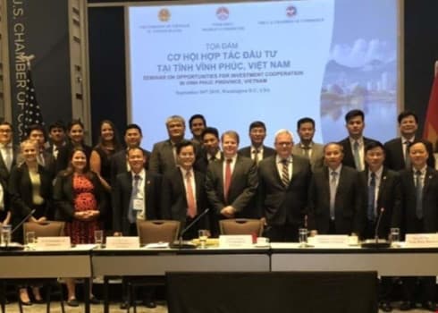 Vinh Phuc province promotes investment in Washington
