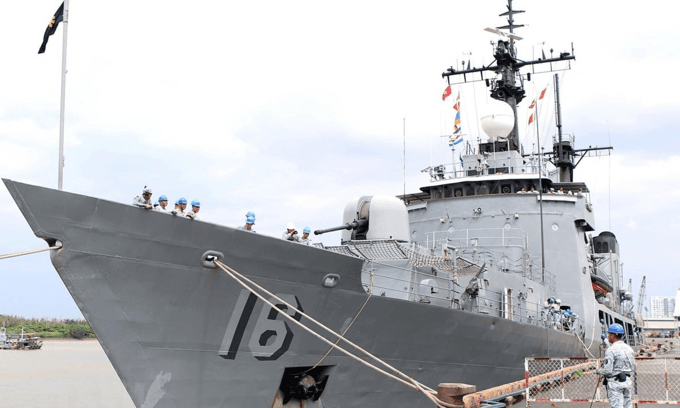Filipino naval ship arrives in HCMC for four-day friendly visit