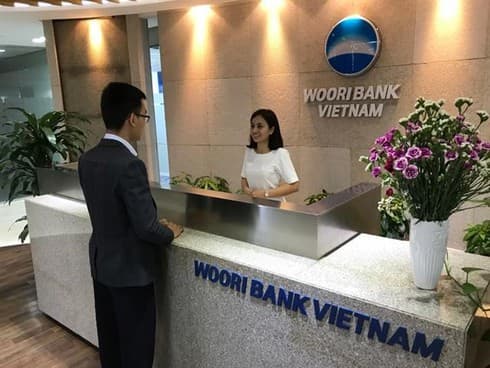 Woori Bank opens five branches in Vietnam