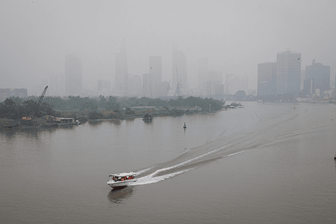 Thick haze likely to shroud Saigon until Monday