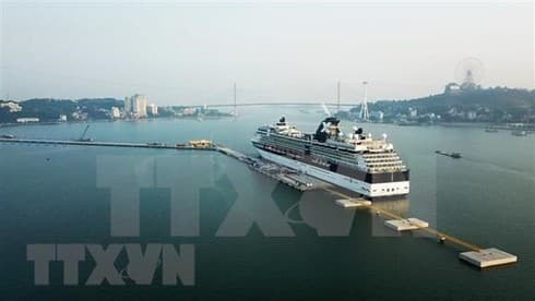 Quang Ninh welcomes many potential investors since beginning of year