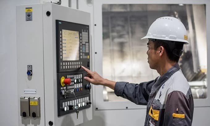 Vietnam economy remains resilient despite external shocks: ADB