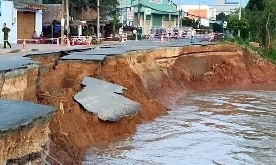 PM outlines $129 mln plan to fight Mekong Delta land erosion