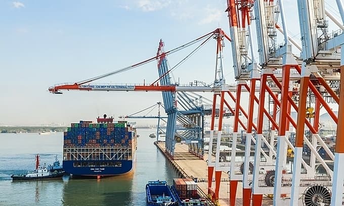 Vietnam trade surplus narrows sharply in September