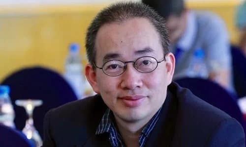 Vietnamese-American engineer wins US award meant for ethnic Asians
