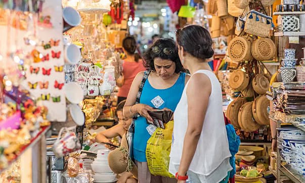 Hassles, scams tarnish HCMC tourism reputation