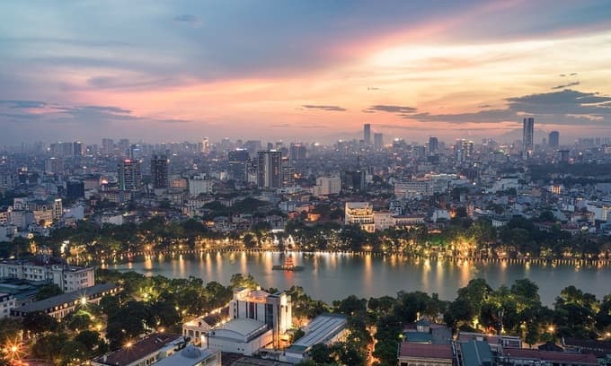 Hanoi to expand popular walking-only zone around Hoan Kiem Lake