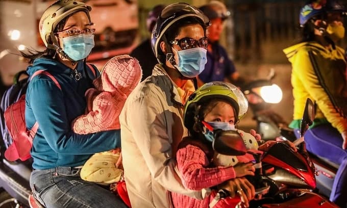Parents despair for their little ones as air quality plummets