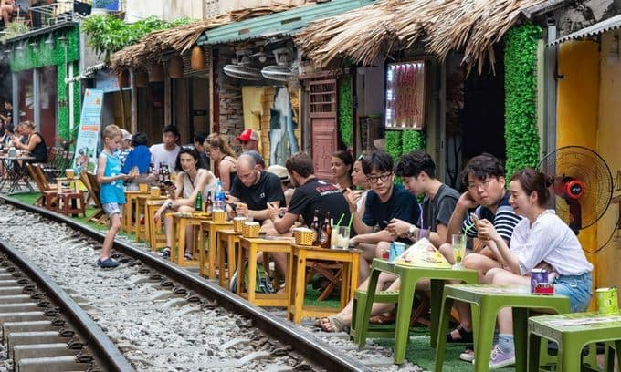 Owners distraught over impending closure of Hanoi Train Street cafés