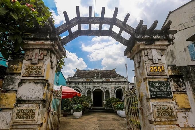A 124-year-old Mekong Delta house bespeaks opulence and romance