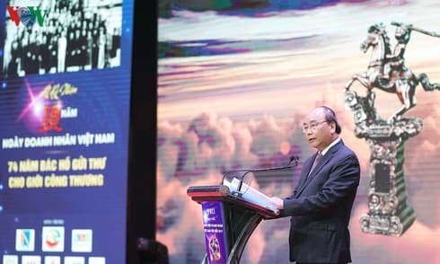 PM Phuc: Businesses bring about national prosperity
