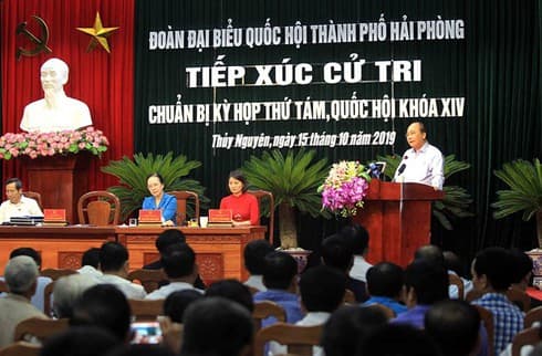 Vietnam to resolutely return foreign waste containers: PM