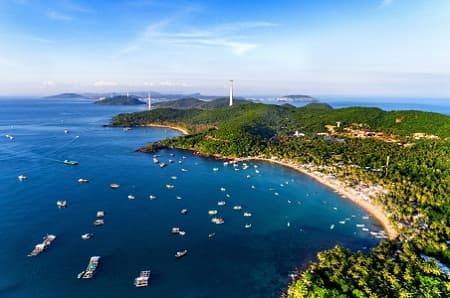 VN capitalizes on advantages to develop green marine economy