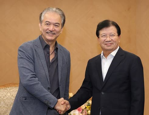 Vietnam, Singapore expand cooperation in logistics