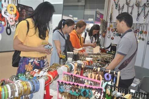 Vietnamese firms seek partners at international fair in Thailand