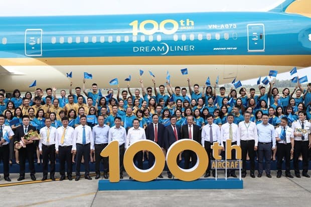 VN Airlines welcomes 100th aircraft