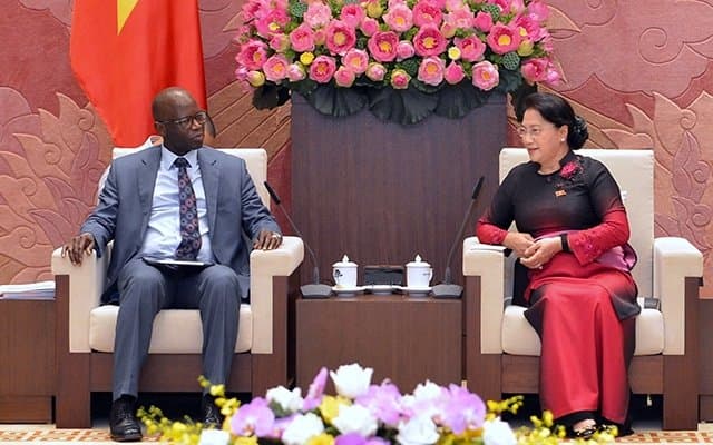 Deputy PM, FM Minh meets Foreign Ministers on sidelines of AMM-52 in Bangkok