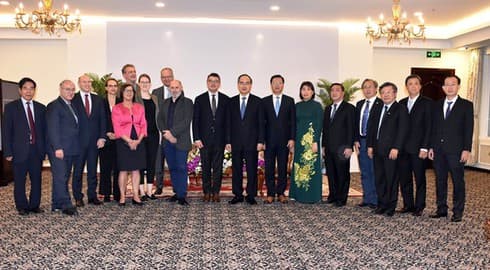 HCM City leader welcomes Hessen Parliament President
