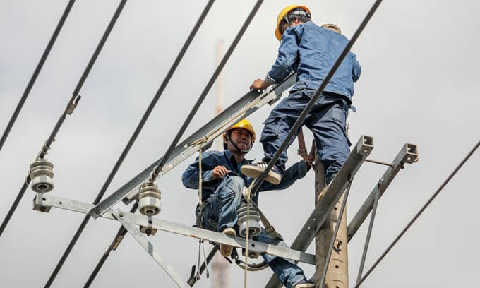 Oil-fired electricity production to triple as dams go dry