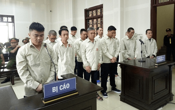 Vietnam sentences five to death for drug trafficking