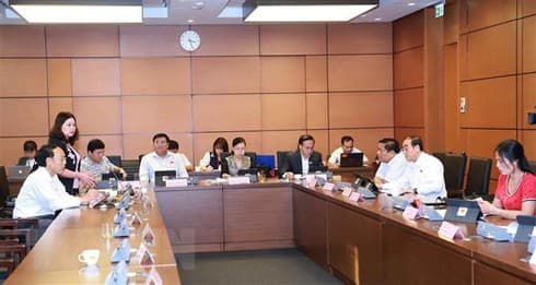 NA discuss two draft laws, adopt ethnic minority development plan