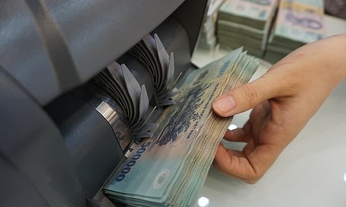 Banks restrict lending as credit growth ceiling nears