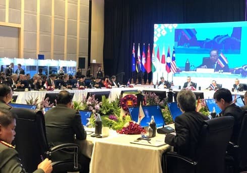 Minister stresses trust in cooperation to solve security challenges